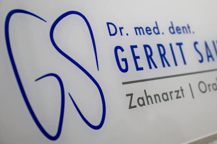 Türschild | Dr. med. dent. Gerrit Sauer
